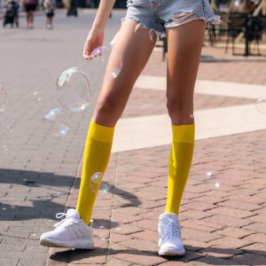Dames Kniekousen Microvezel – 60 Denier – Geel
